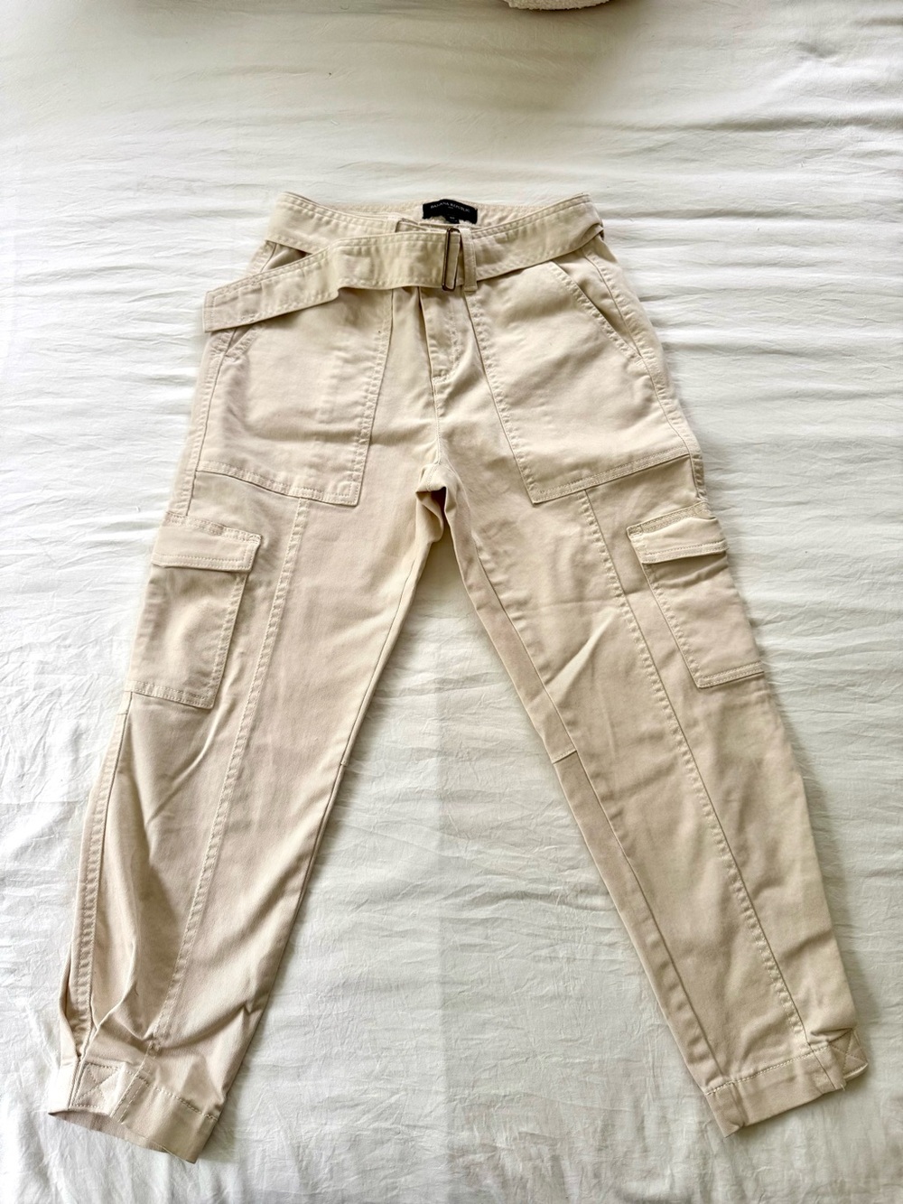 Banana Republic Cream Cargo Joggers with Belt - Kids